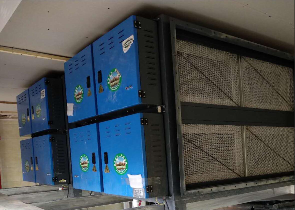 中央厨房油烟净化治理&mdash;&mdash;昆明某厨房